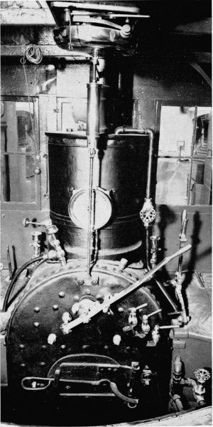 Figure 19.&mdash;Backhead of the Pioneer.