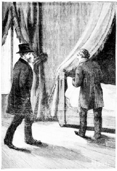 A l'entr�e de Tantaine, il se retourna.